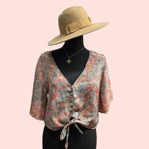 3/$20 Cottagecore Pink and Gray 3/4 Sleeve Tie Front Blouse